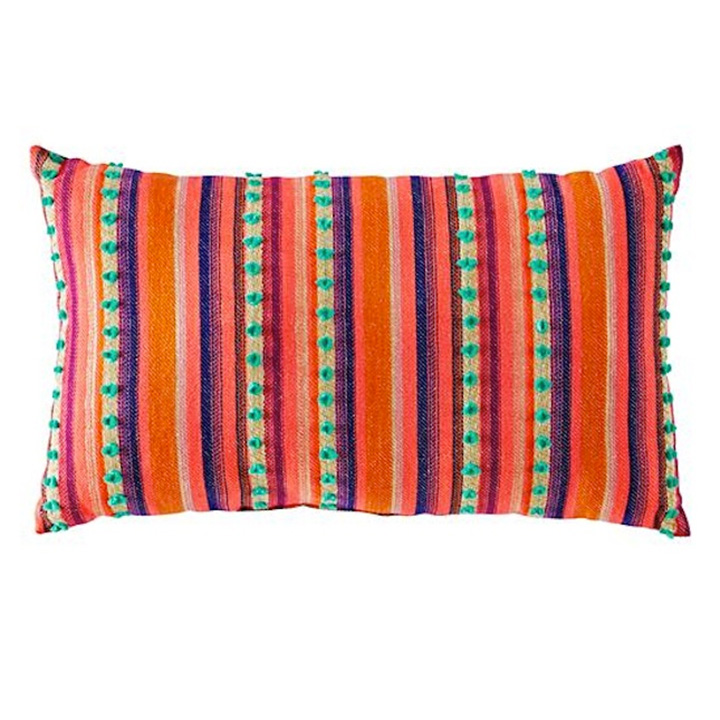 Living Interiors with 10 Most Colorful Throw Pillows