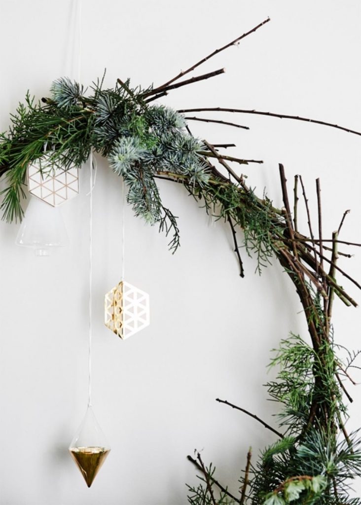 A floral and stylist how to dress your home and tree this Christmas