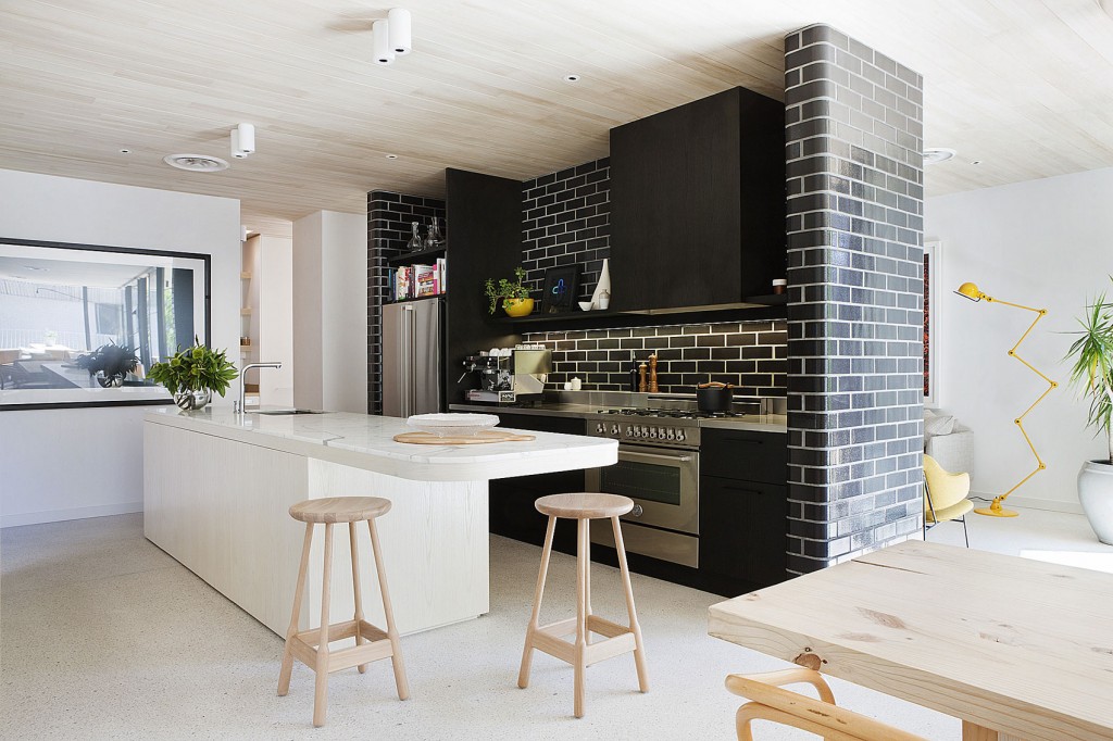 Brick-House-by-Clare-Cousins-Architects-10